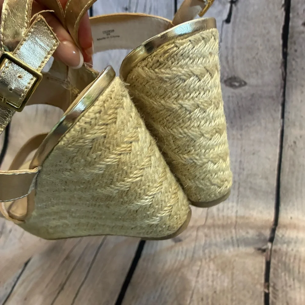 Montego Bay Club Women’s Espadrille Wedge Platform Sandals Womens‎ Sz 9 Gold GUC
